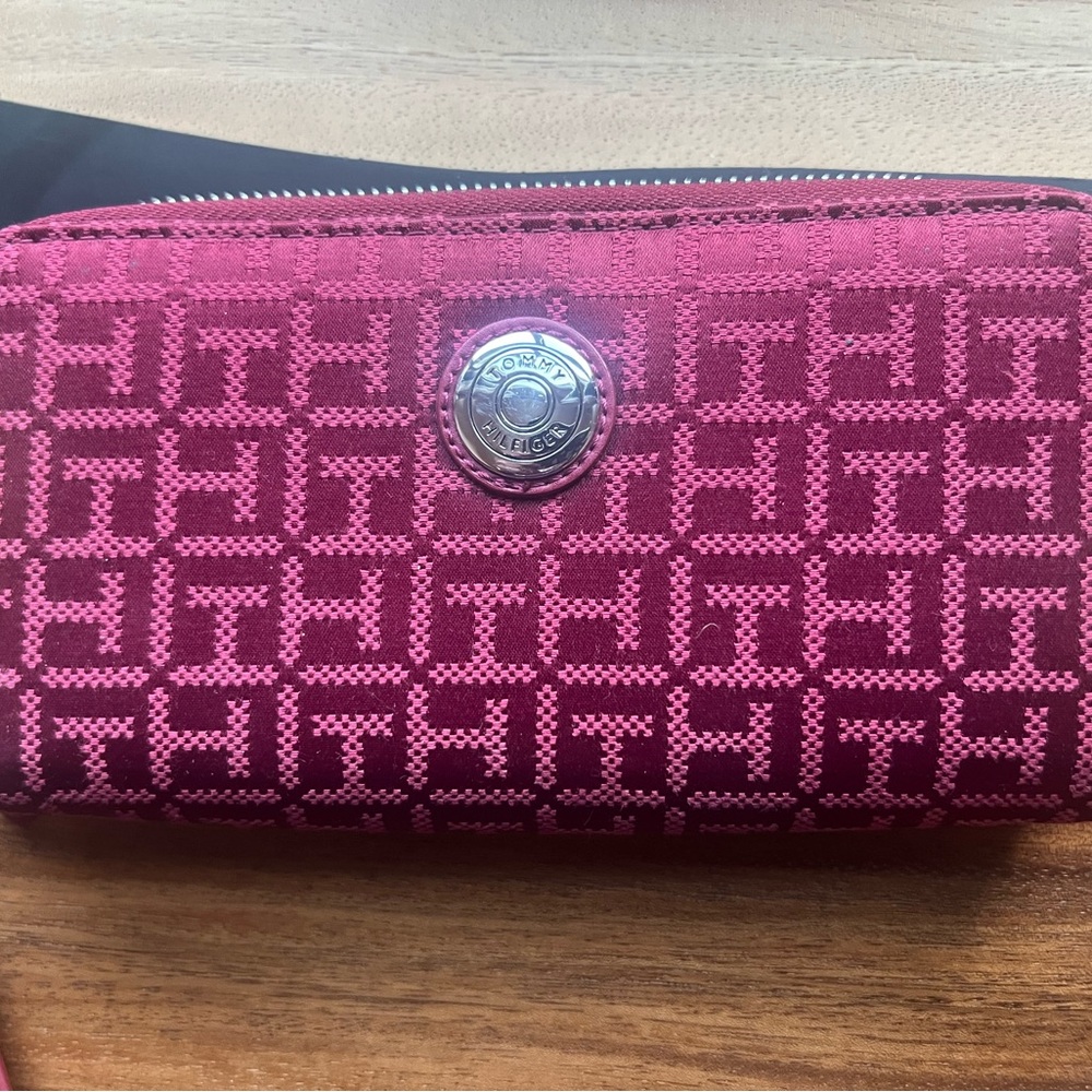 Tommy Hilfiger burgundy Patterned Wallet